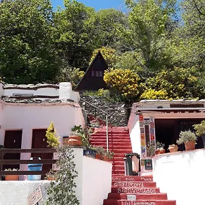 ** Camping Bungalow Camping Trevélez España